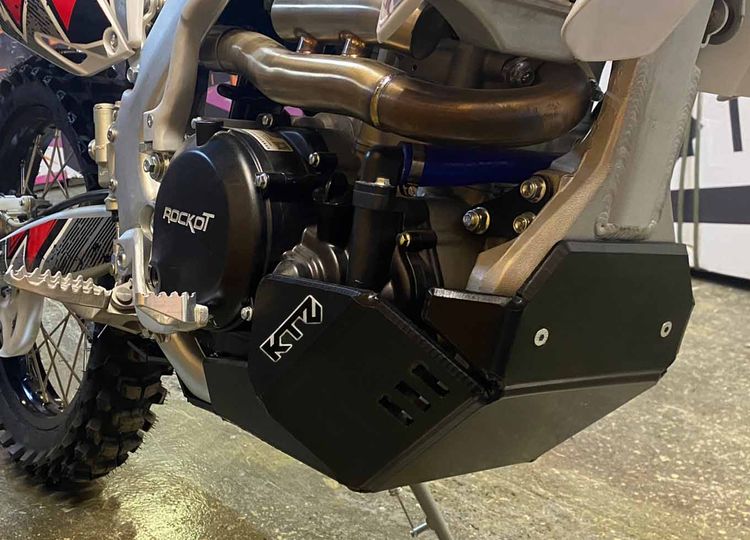 Rockot R8 Avangard (ZS 177 MM) 2024 Защита картера и прогрессии