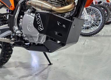 Защита картера и прогрессии для KEWS K12 CB150 (4T ZS161FMJ) 2026