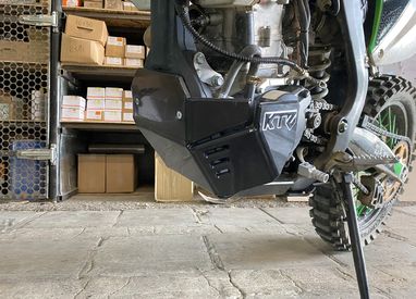 Защита картера XGZ FightWolf NC250 (4T ZS177 FMM, б.вал) 2025